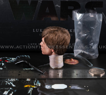 Hot Toys Star Wars Luke Skywalker Head Sculpt 1/6 DX23 The Mandalorian DX22