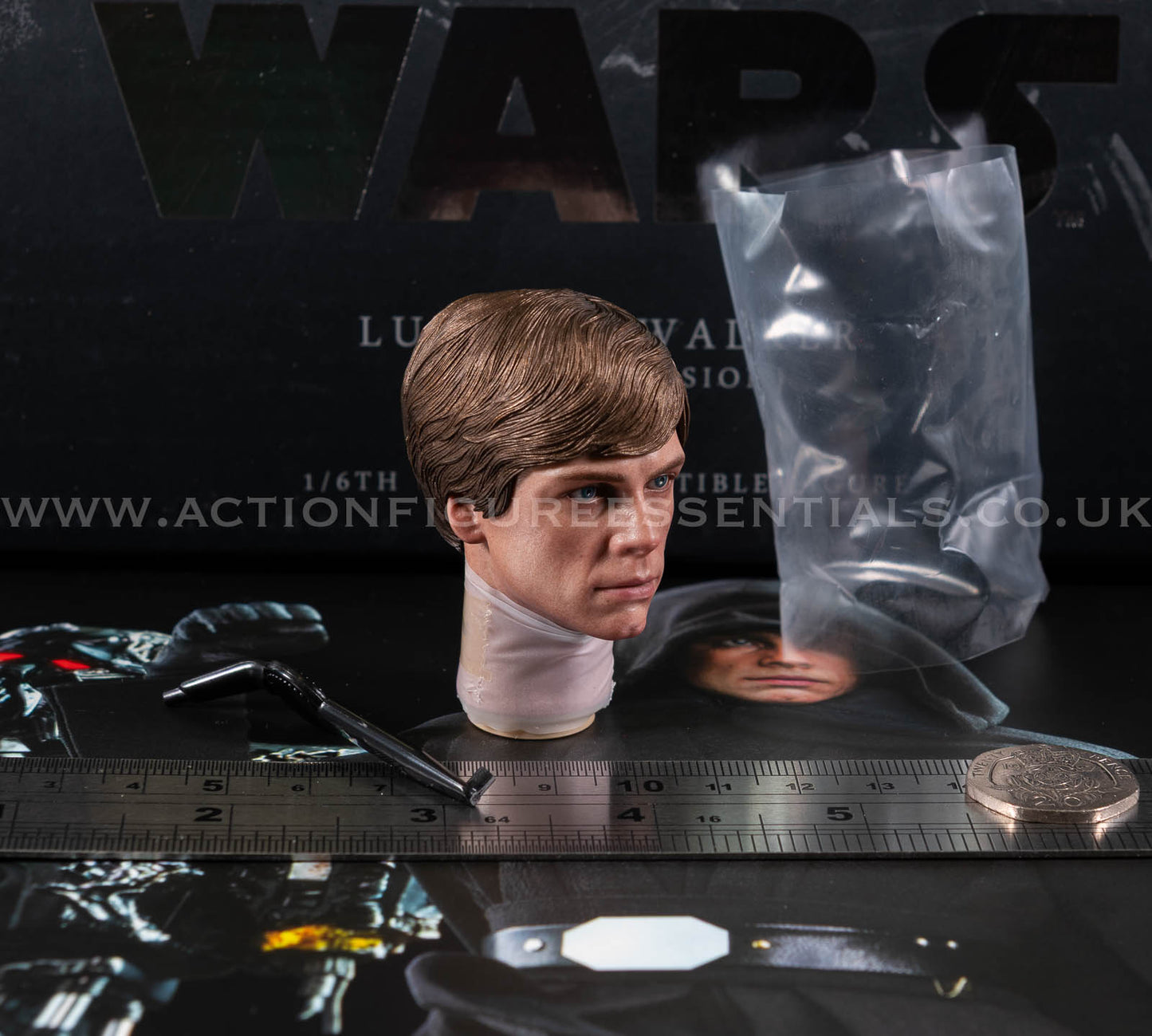 Hot Toys Star Wars Luke Skywalker Head Sculpt 1/6 DX23 The Mandalorian DX22