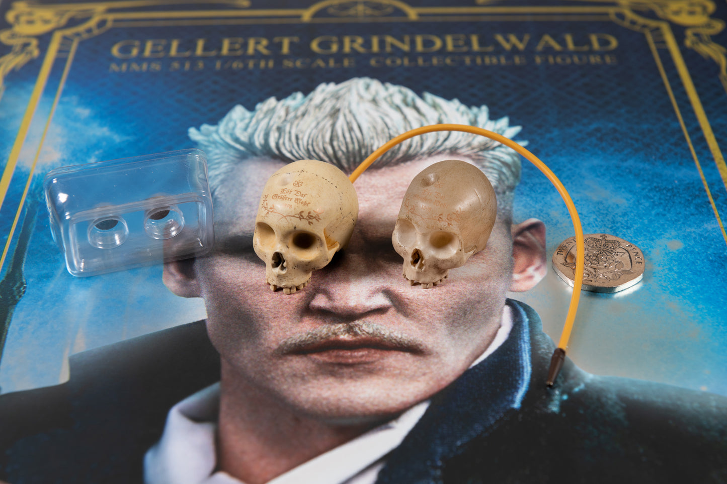 Hot Toys Fantastic Beasts Gellert Grindelwald Skull Hookah 1/6th scale MMS513