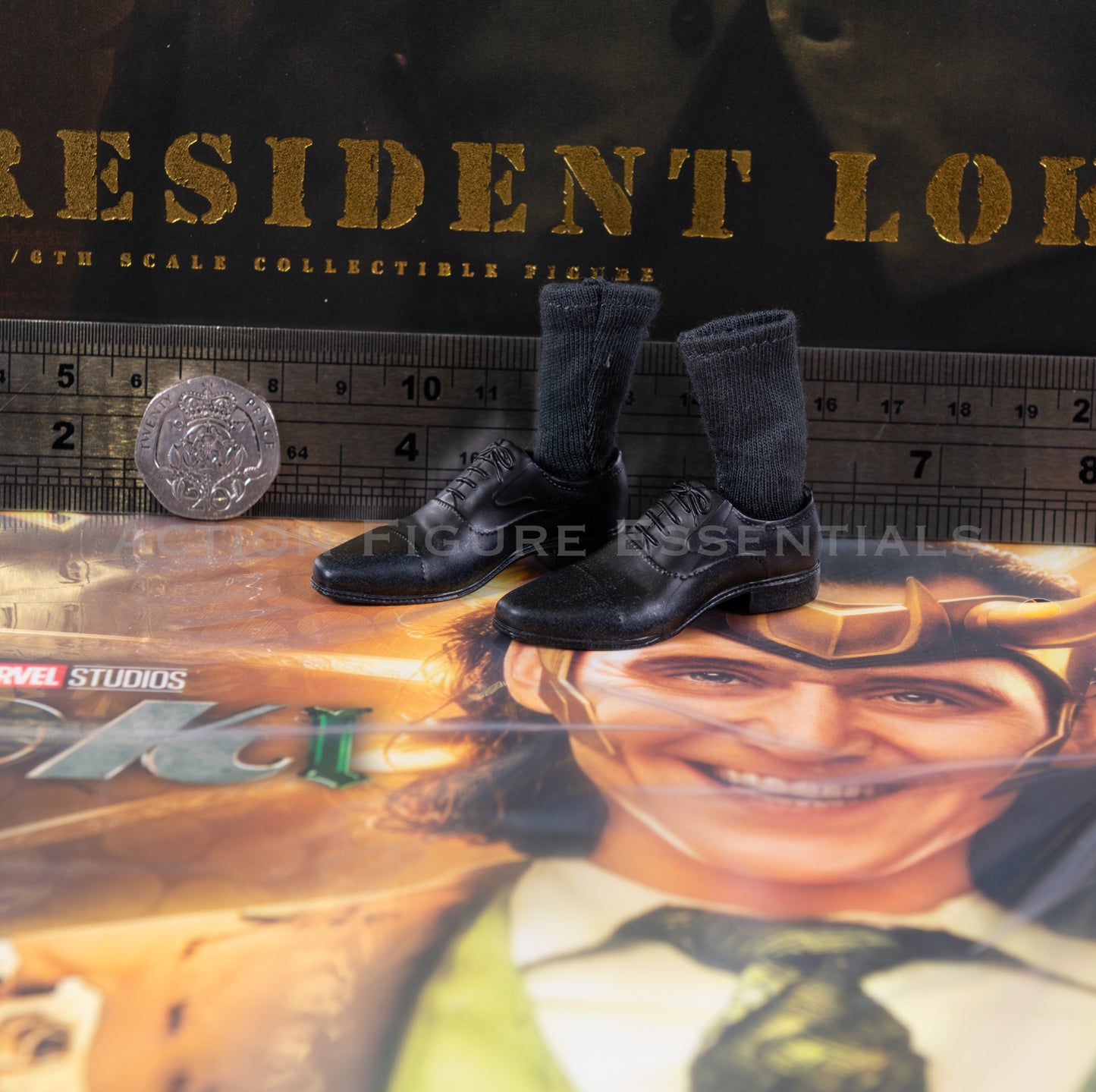 Hot Toys Loki Dress Shoes Socks Foot Pegs President TMS066 Marvel 1/6 Scale