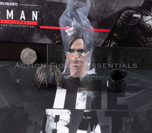 Hot Toys The Batman Head Sculpt Hair & Neck Collar 1/6 Exclusive MMS641 Parts