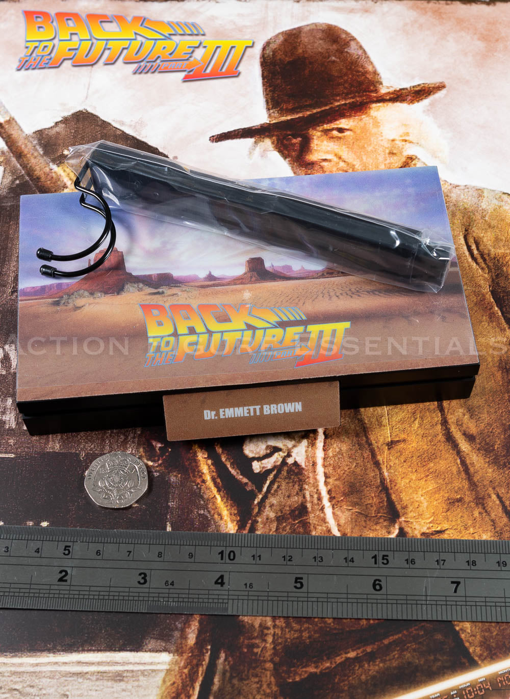 Hot Toys Doc Brown Display Stand Western BTTF3 MMS617 1/6 Scale