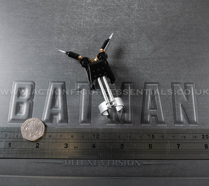 1989 Batman Hot Toys Gauntlet Line Launcher MMS693 1/6 Scale Parts