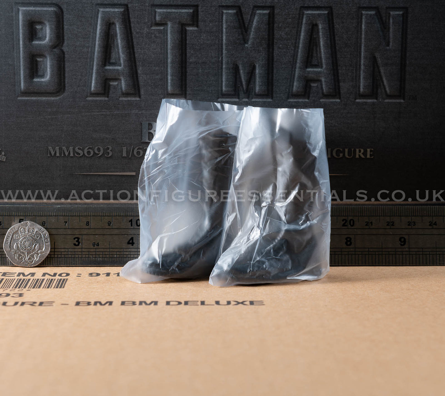 1989 Batman Hot Toys Boots MMS693 1/6 Scale Parts