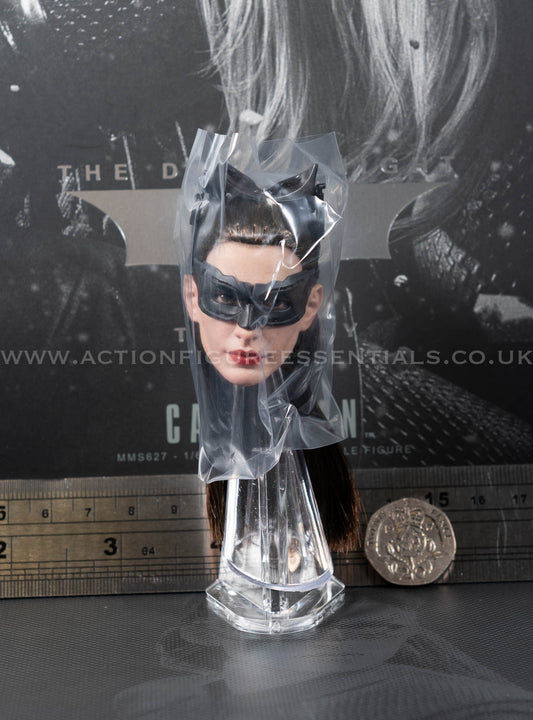 Hot Toys Catwoman Goggles & Head Sculpt with Rooted Hair (Anne Hathaway) - Batman 1/6 Scale Parts MMS627