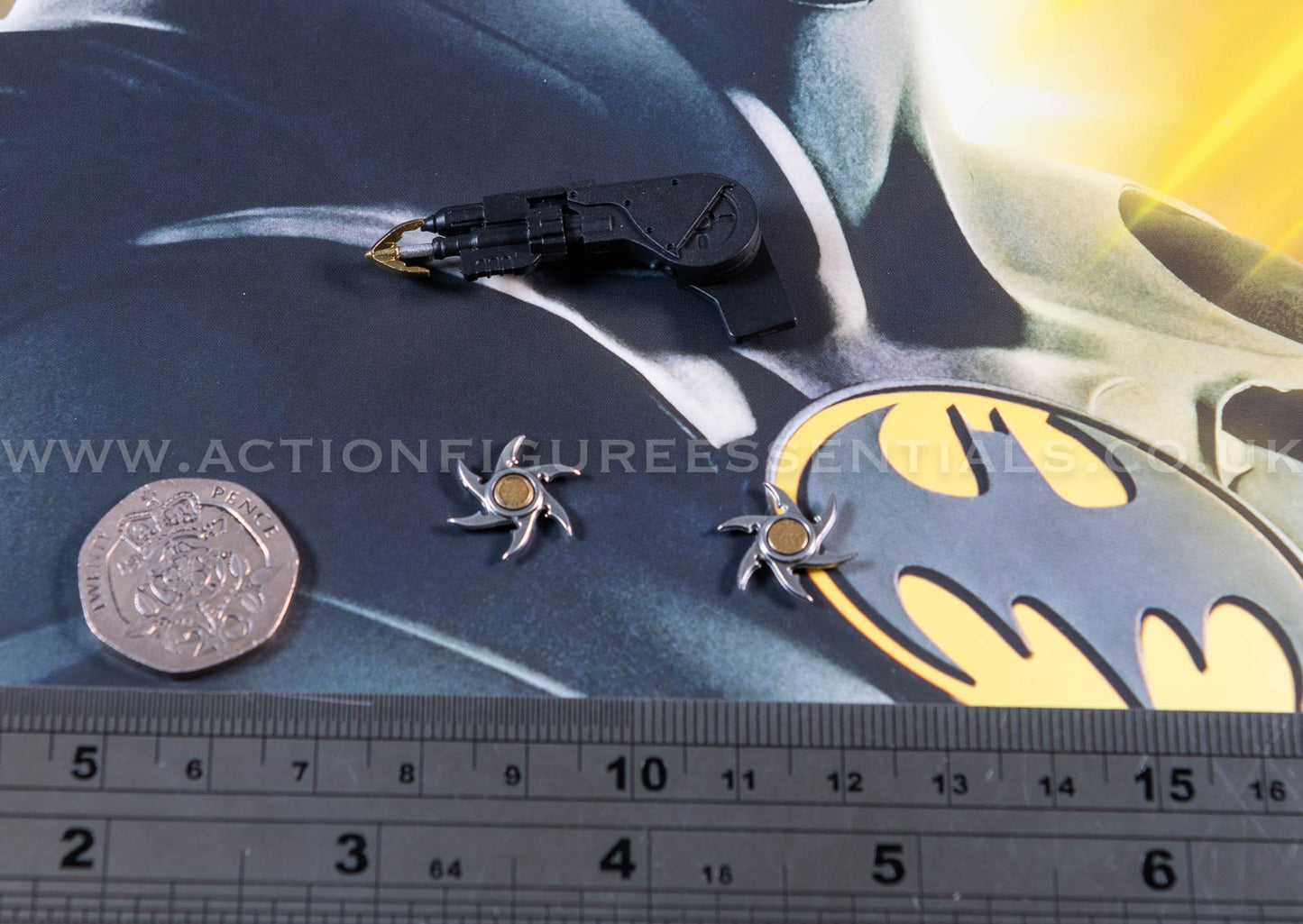 Hot Toys - Batman - Grapnel Gun & Shuriken Set - Michael Keaton - Modern Suit - MMS712 - 1:6 Loose Parts
