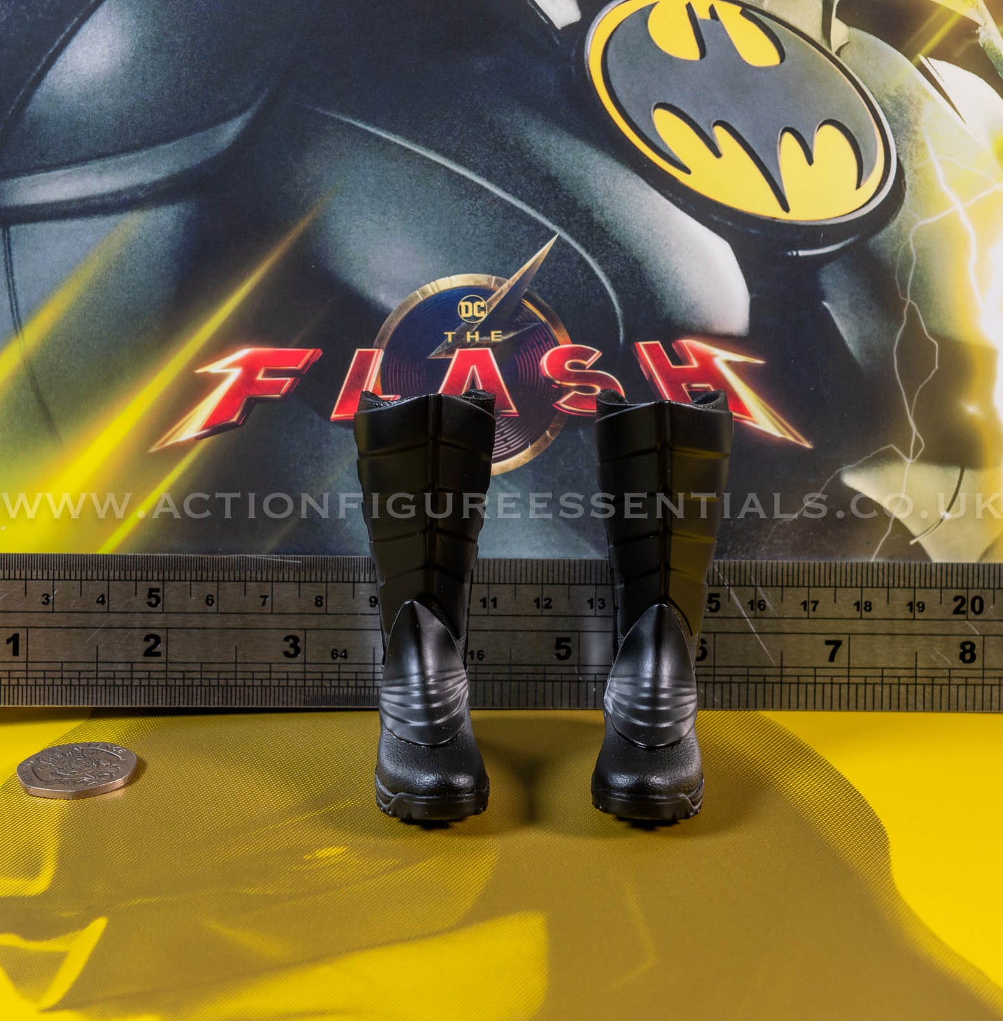Hot Toys - Batman - Boots - Michael Keaton - Modern Suit - MMS712 - 1:6 Loose Parts