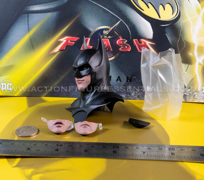 Hot Toys - Batman - Cowl Head Sculpt & Face Plates - Michael Keaton - Modern Suit - MMS712 - 1:6 Loose Parts