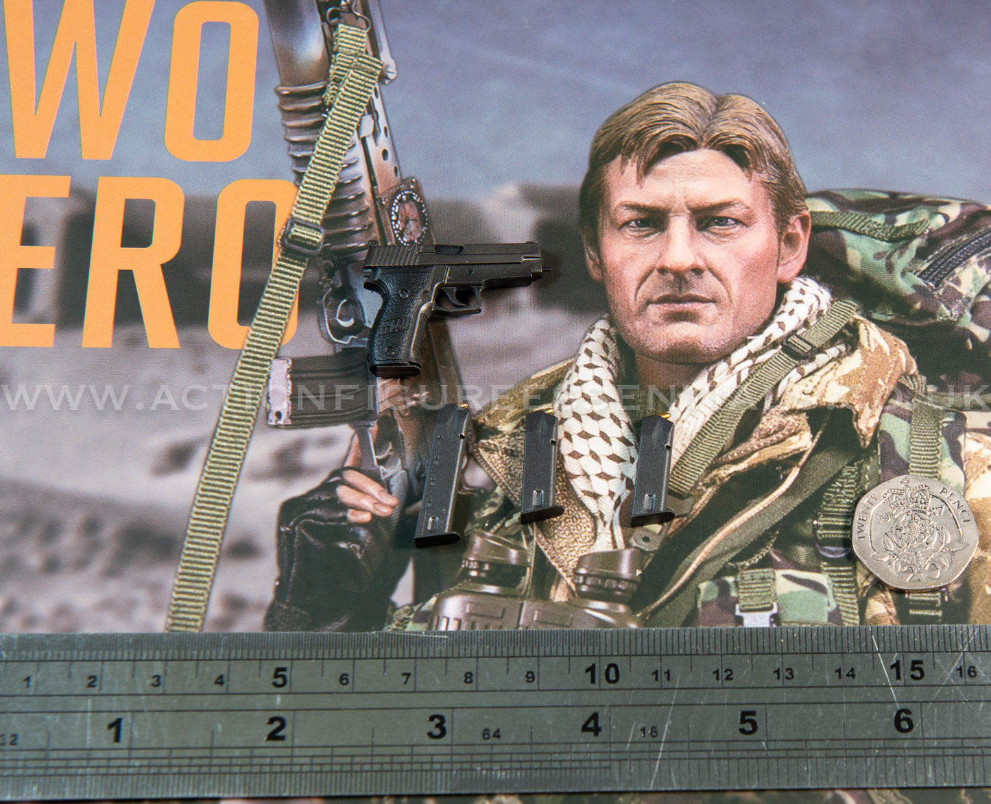 Bravo Two Zero SAS - P226 Pistol w Magazines - 1/6 - Sean Bean British Army Special Air Service Gulf War 1991 - DAMTOYS - DAM 78098 - Loose Parts