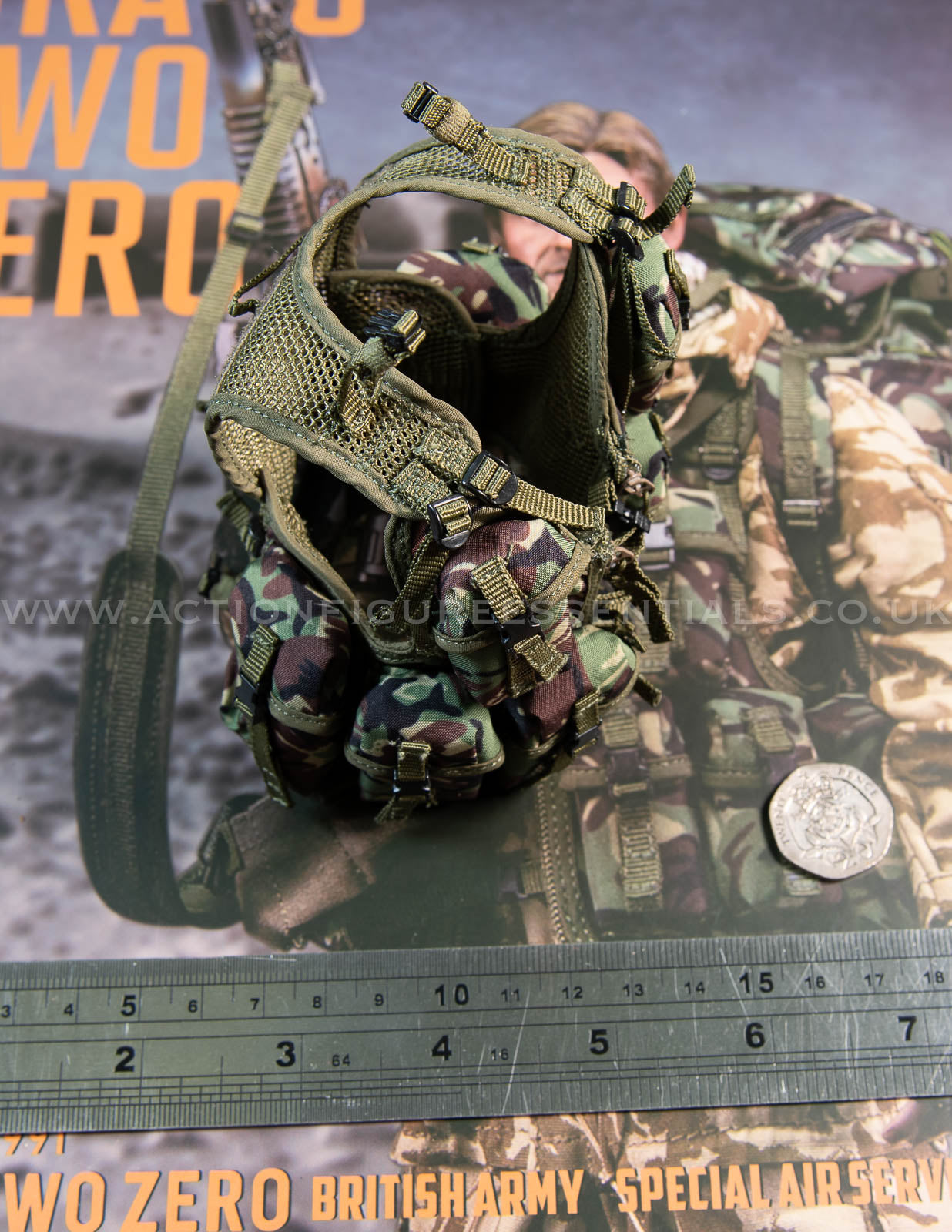 Bravo Two Zero SAS - British Army DPM Camo Combat Vest - 1/6 - Sean Bean British Army Special Air Service Gulf War 1991 - DAMTOYS - DAM 78098 - Loose Parts