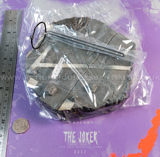 Hot Toys - The Joker - LED Diorama Display Base Stand - Heath Ledger - Dark Knight Trilogy - DX32 1:6 Loose Parts