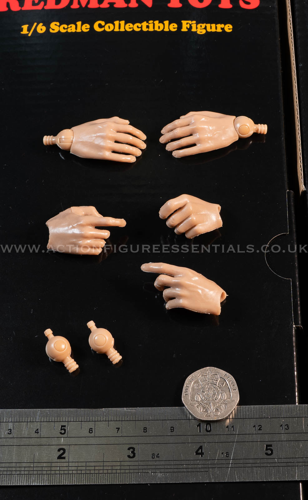 Redman Toys - The Good - Hands and Wrist Pegs - Cowboy Western 1:6 Loose Parts