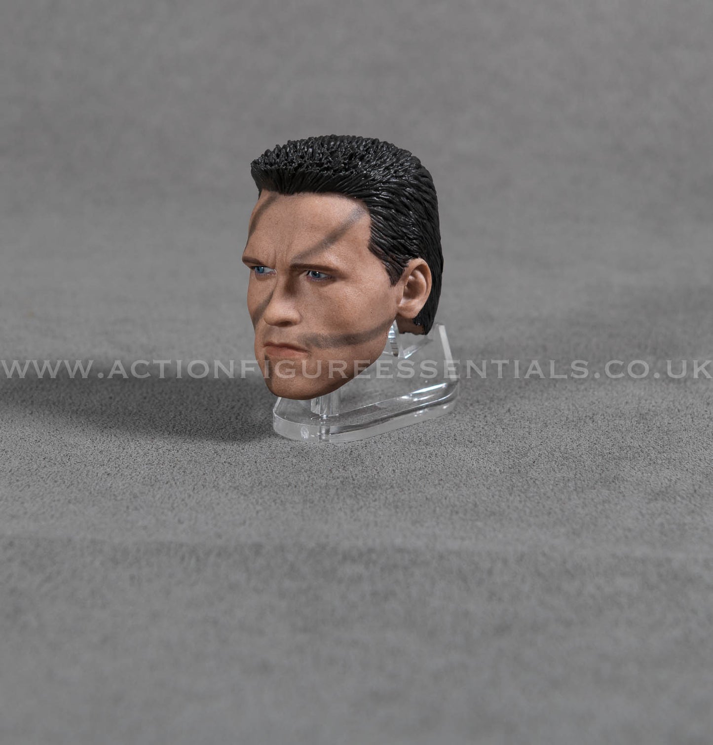Arnold Schwarzenegger Commando Head Sculpt Custom 1/6 Hot Toys Scale