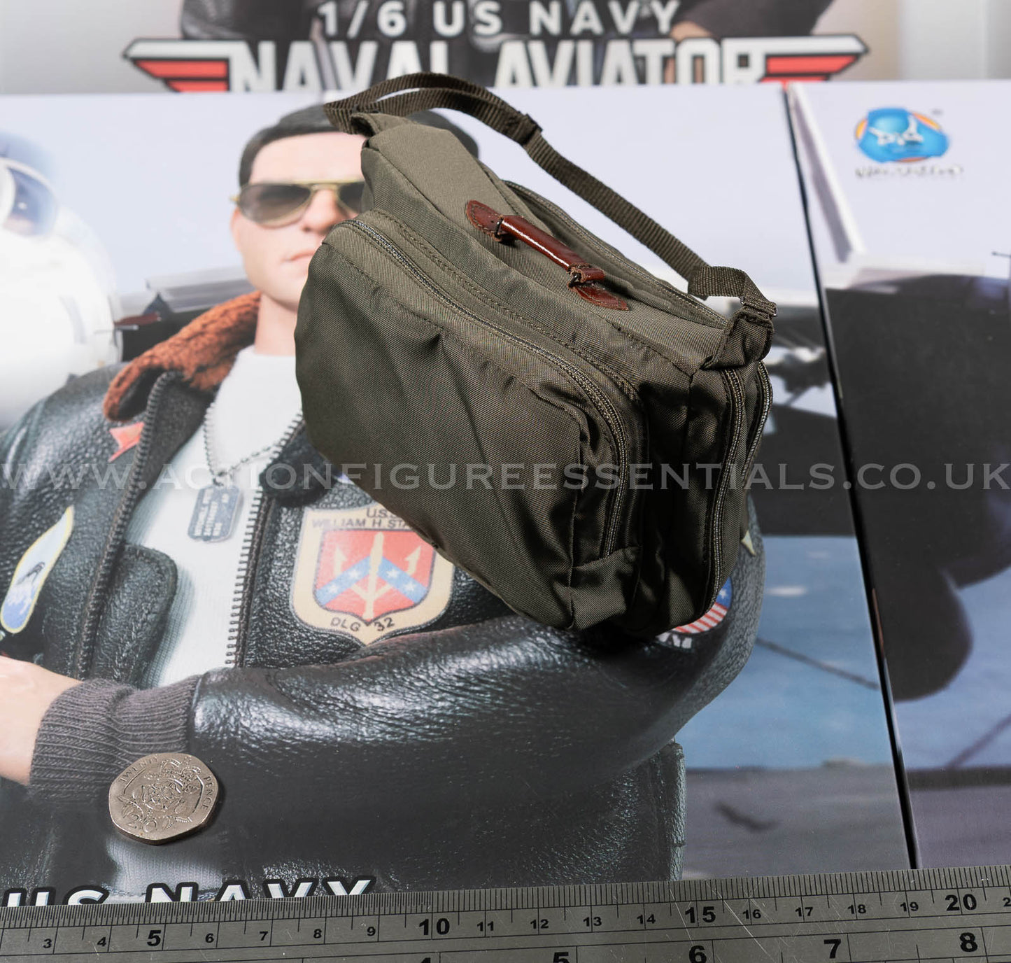 Top Gun - Officer Luggage Bag- Maverick -  MA80181 US Navy Naval Aviator Lieutenant Pete - DID - 1:6 Loose Parts