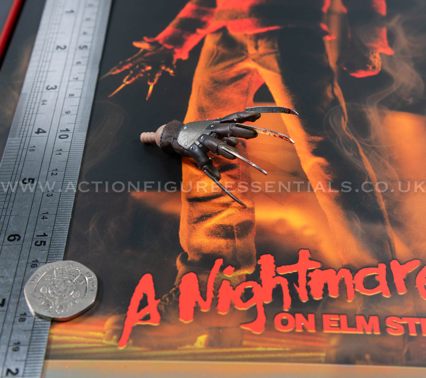 Sideshow - Freddy Krueger Open Gloved Hand - A Nightmare On Elm Street 1:6 Loose Parts