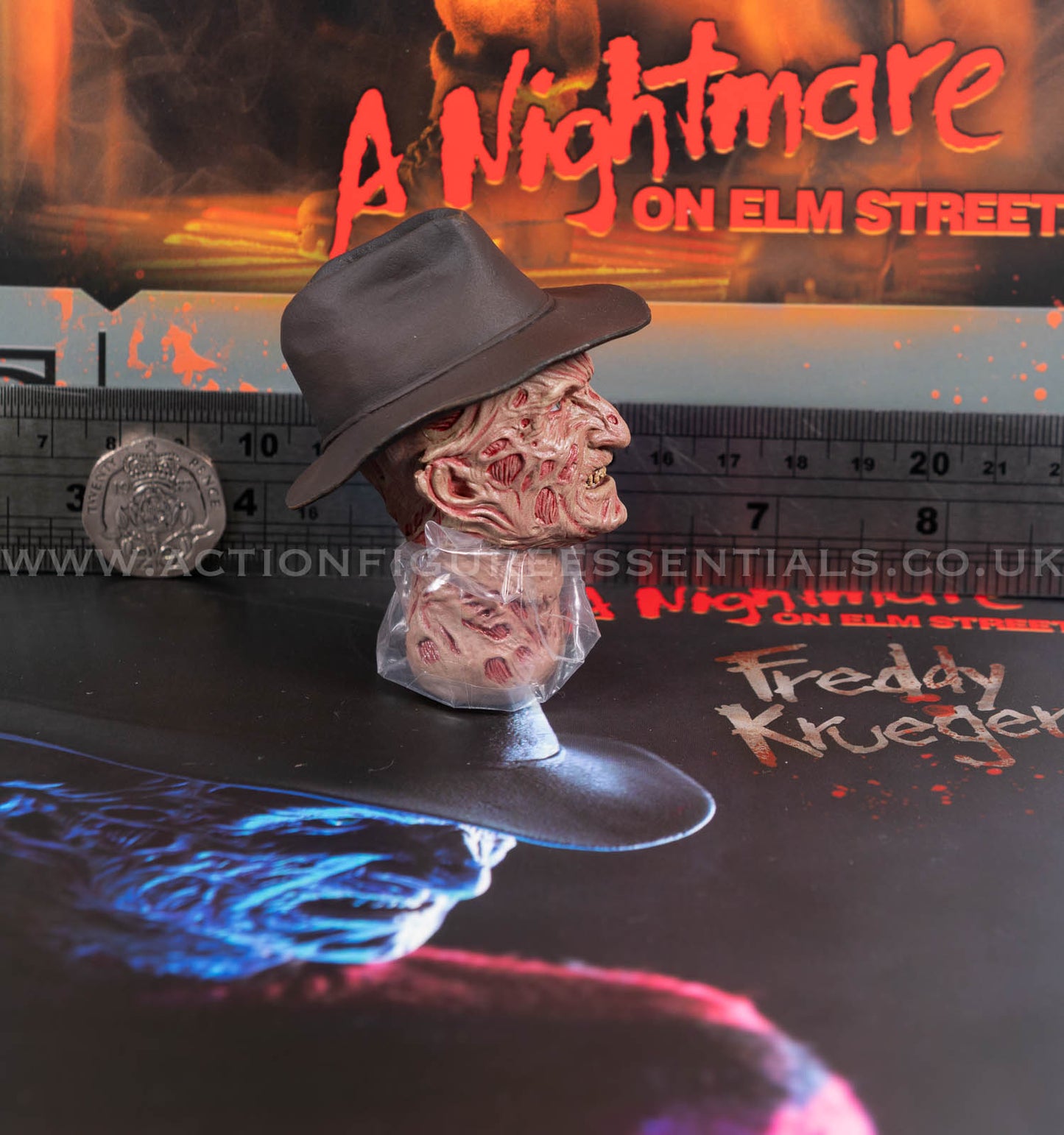 Sideshow - Freddy Krueger Head Sculpt with Neck Piece - A Nightmare On Elm Street 1:6 Loose Parts