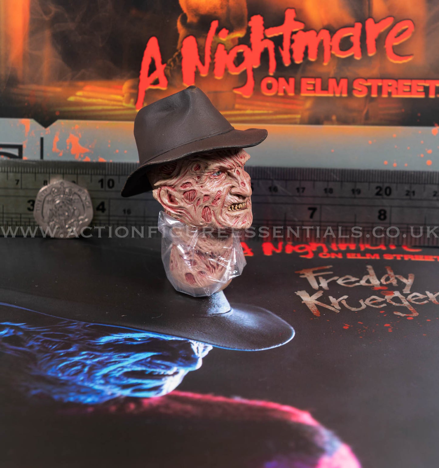 Sideshow - Freddy Krueger Head Sculpt with Neck Piece - A Nightmare On Elm Street 1:6 Loose Parts
