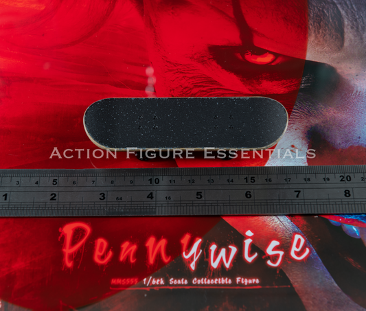 Hot Toys IT Pennywise Skateboard Blood Splattered MMS555 1/6 Chapter Two