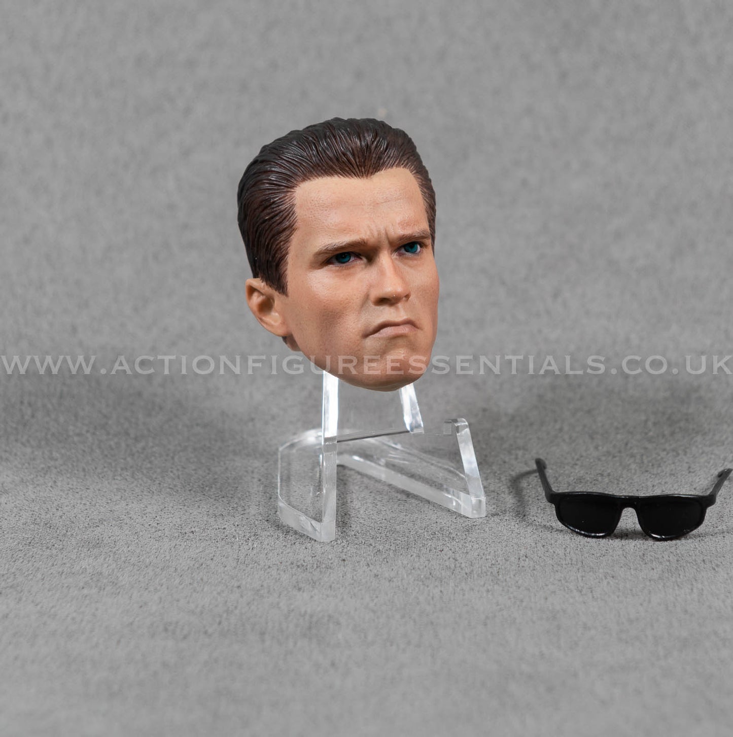 1/6 Scale Terminator 2 Arnold Schwarzenegger Head Sculpt with Sunglasses