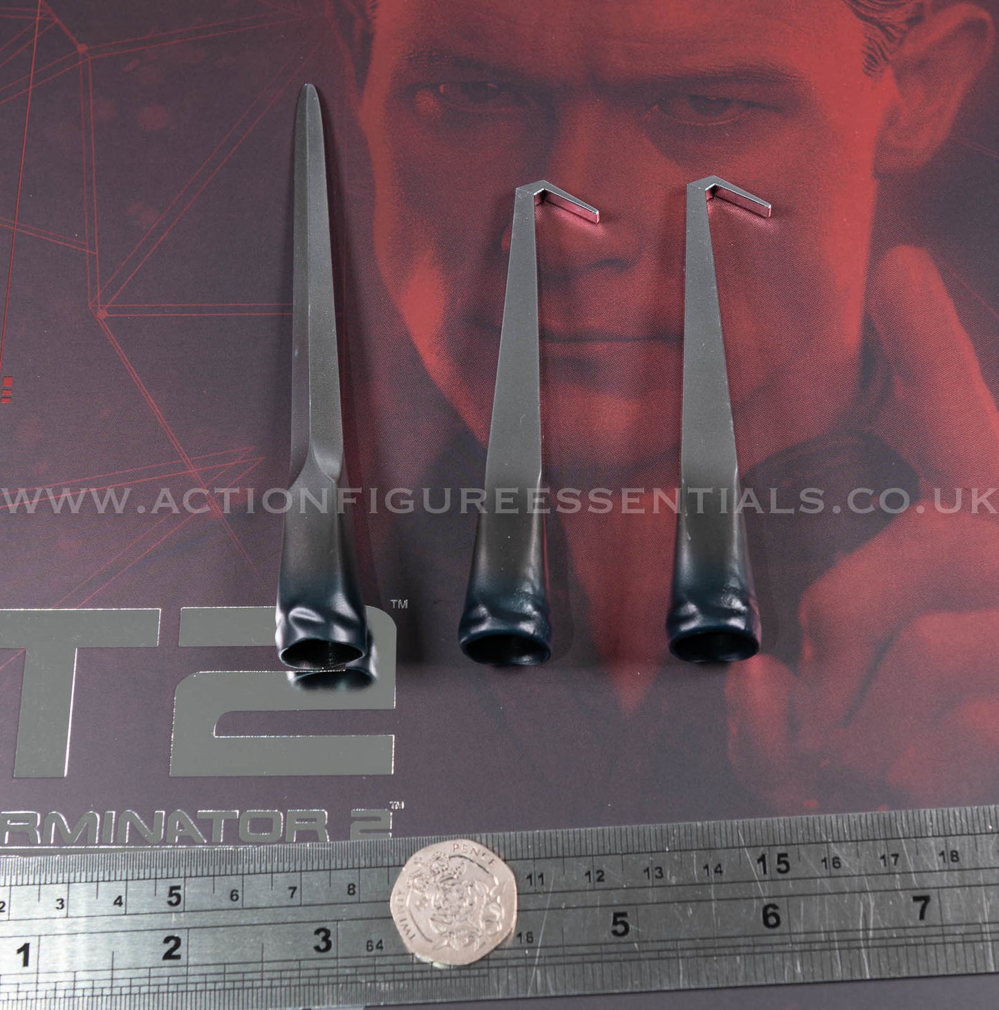 Hot Toys - T-1000 Terminator 2.0 Liquid Metal Blade Arm Weapon Set  - MMS774 - 1:6 Loose Parts