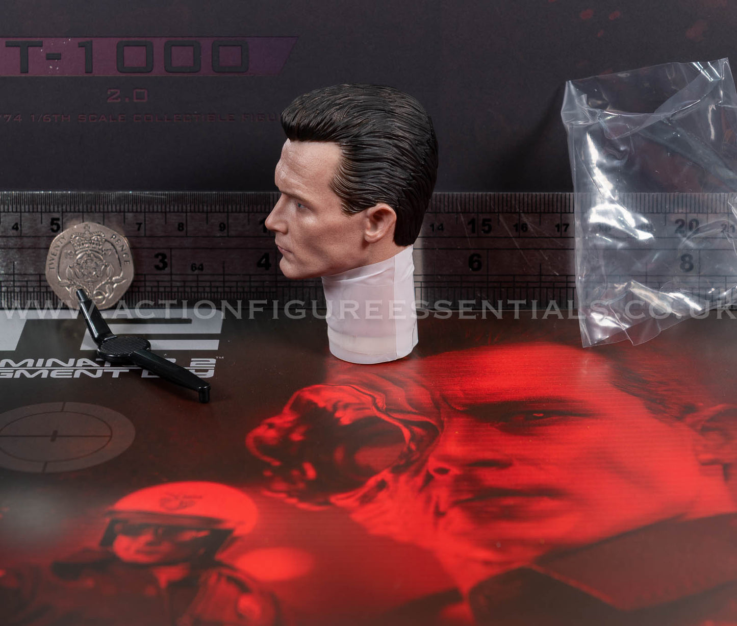 Hot Toys - T-1000 Terminator 2.0 Head Sculpt - MMS774 - 1:6 Loose Parts