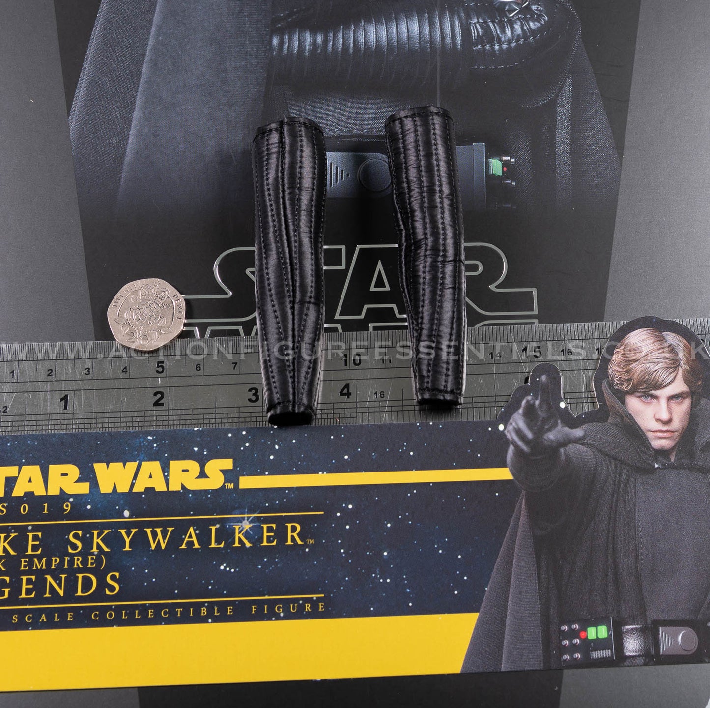 Hot Toys - Luke Skywalker Arm Suit Sleeves - Star Wars - CMS019 Dark Empire - 1:6 Loose Parts