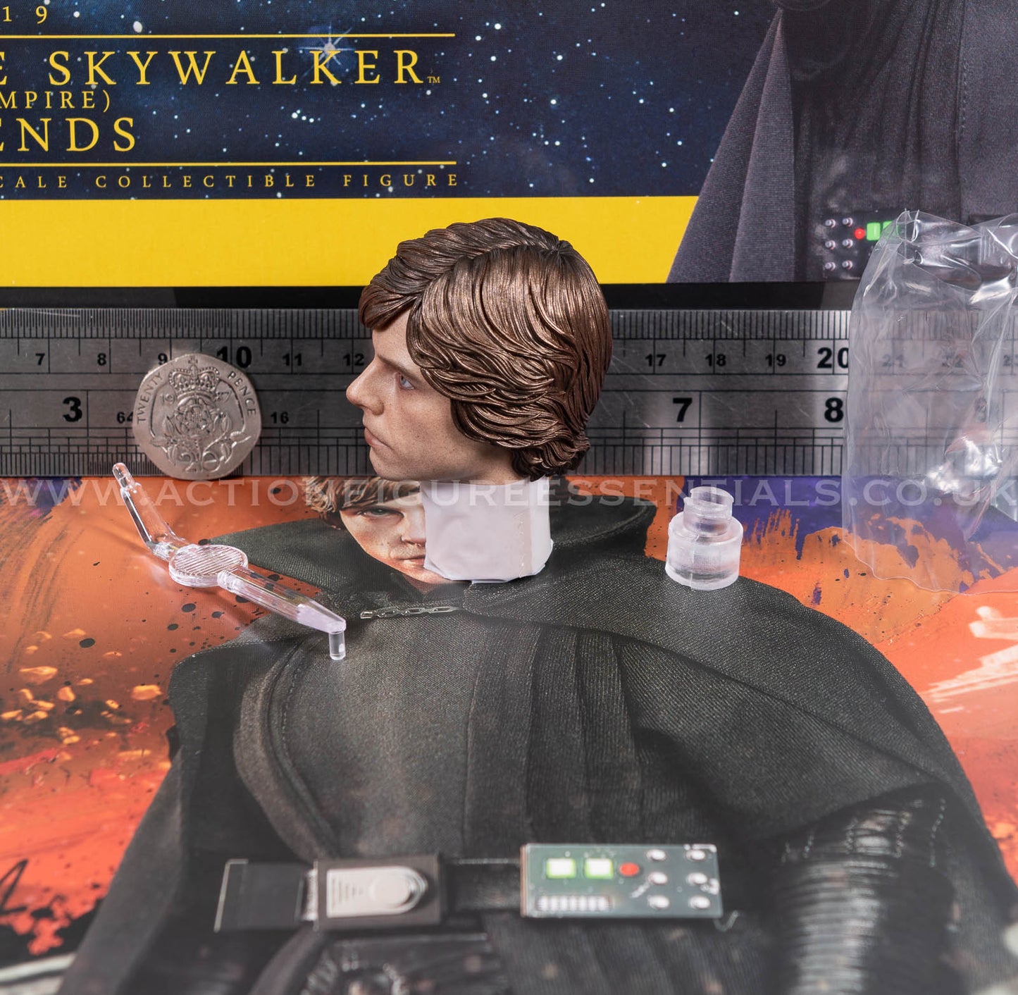 Hot Toys - Luke Skywalker Head Sculpt - Star Wars - CMS019 Dark Empire - 1:6 Loose Parts