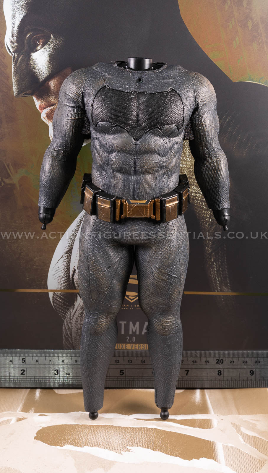 Hot Toys - Batman Body BVS 2.0 - MMS732 Deluxe - 1:6 Loose Parts DC