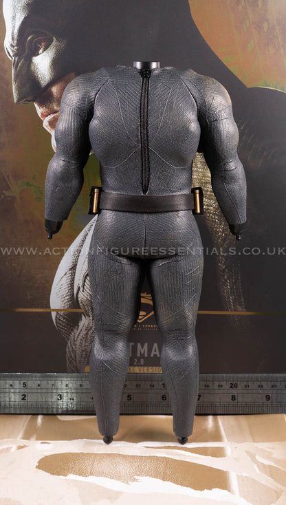 Hot Toys - Batman Body BVS 2.0 - MMS732 Deluxe - 1:6 Loose Parts DC