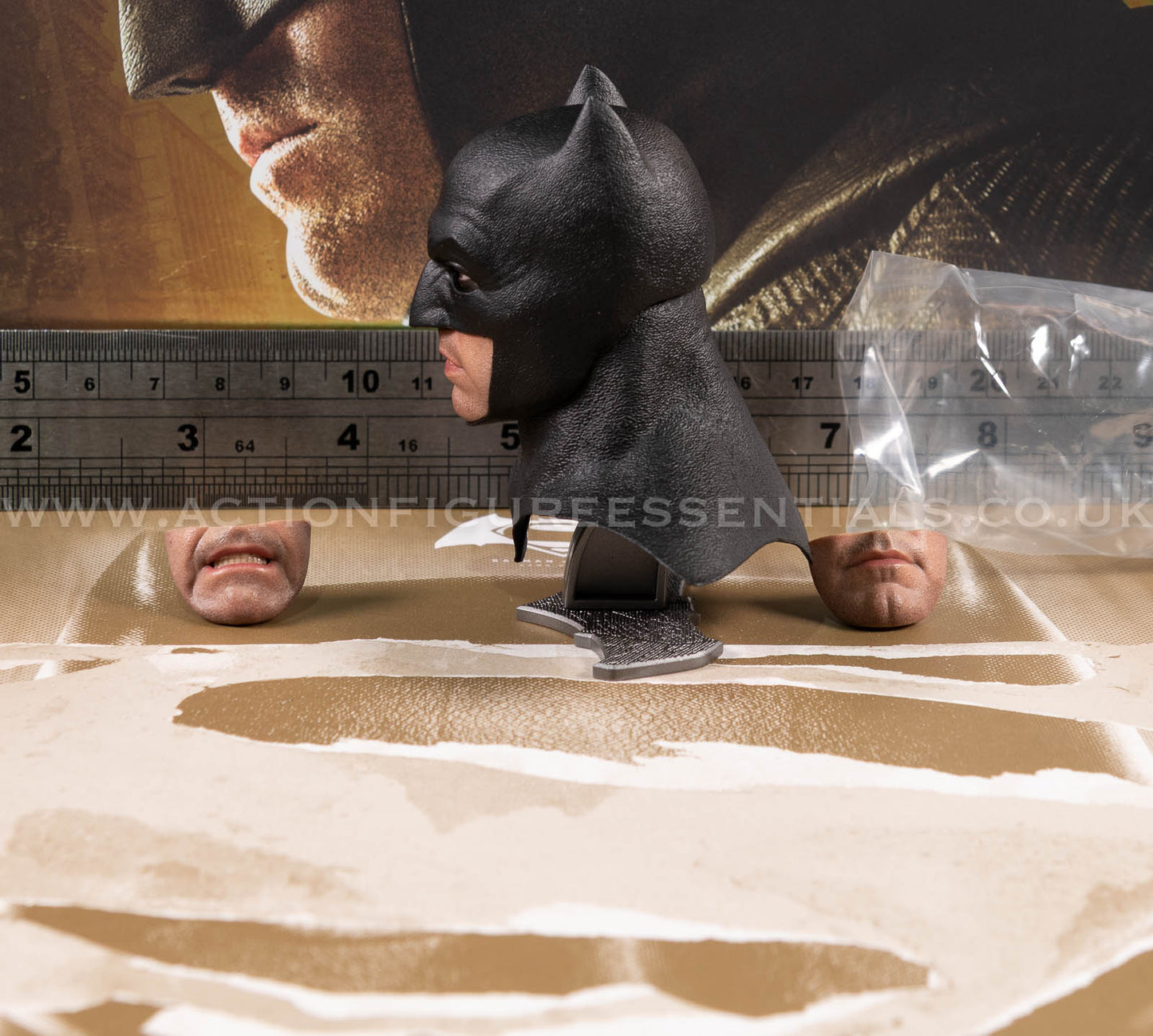 Hot Toys - Batman Articulated Head Sculpt Cowl Pers BVS 2.0 - MMS732 Deluxe - 1:6 Loose Parts DC