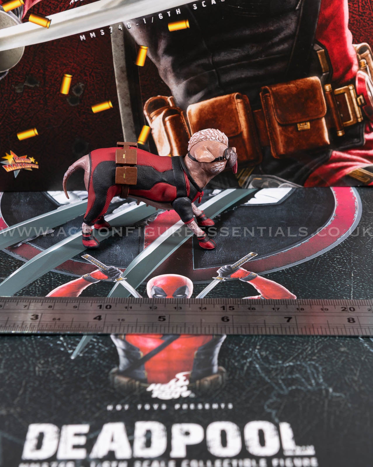 Hot Toys - Deadpool Dogpool - MMS746 - 1:6 Scale Loose Parts