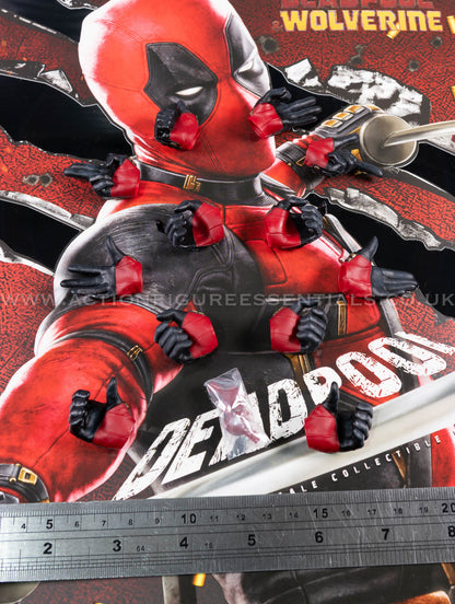 Hot Toys - Deadpool Gloved Hands Wrist Pegs - MMS746 - 1:6 Scale Loose Parts
