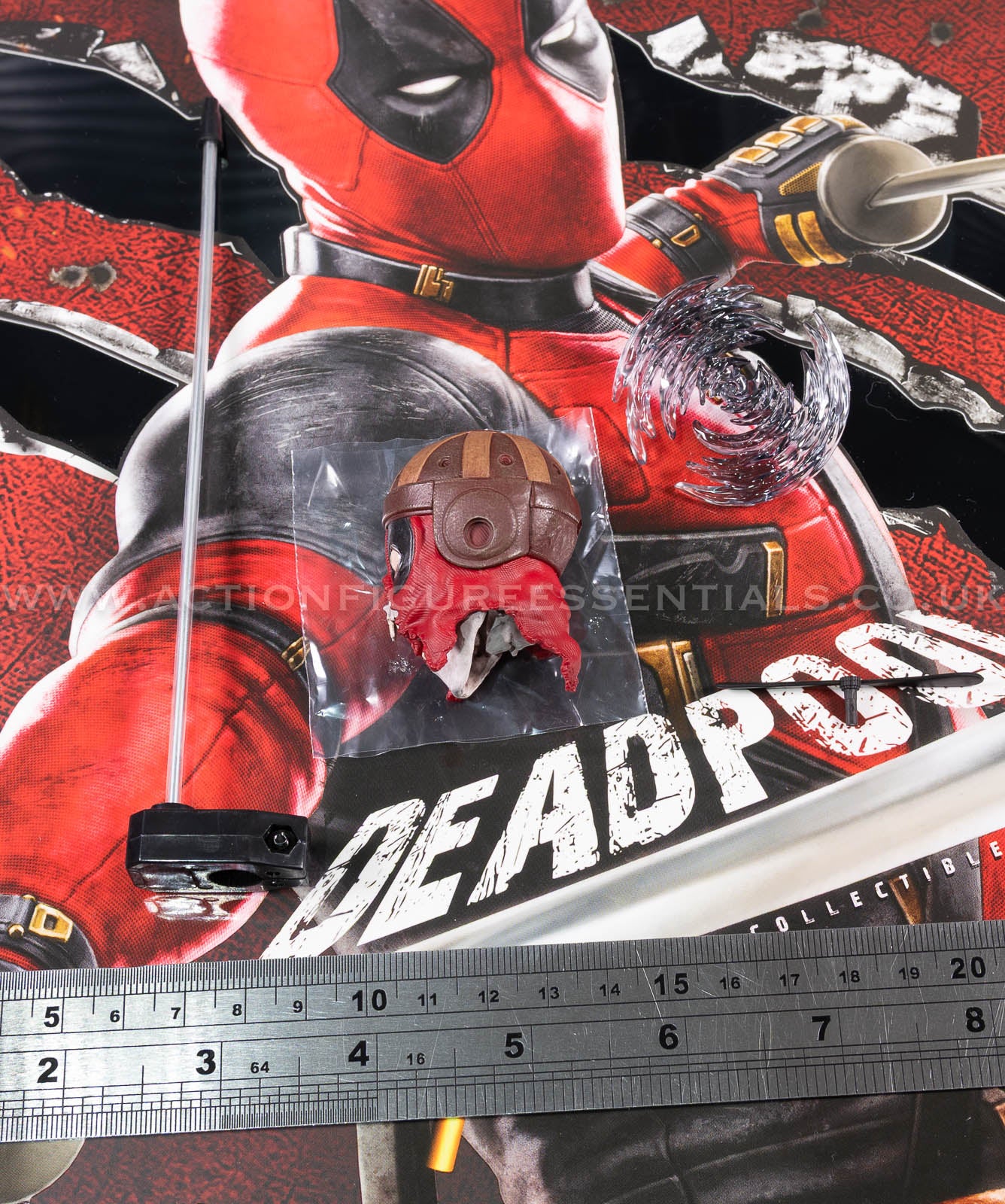 Hot Toys - Deadpool Headpool Set - MMS746 - 1:6 Scale Loose Parts
