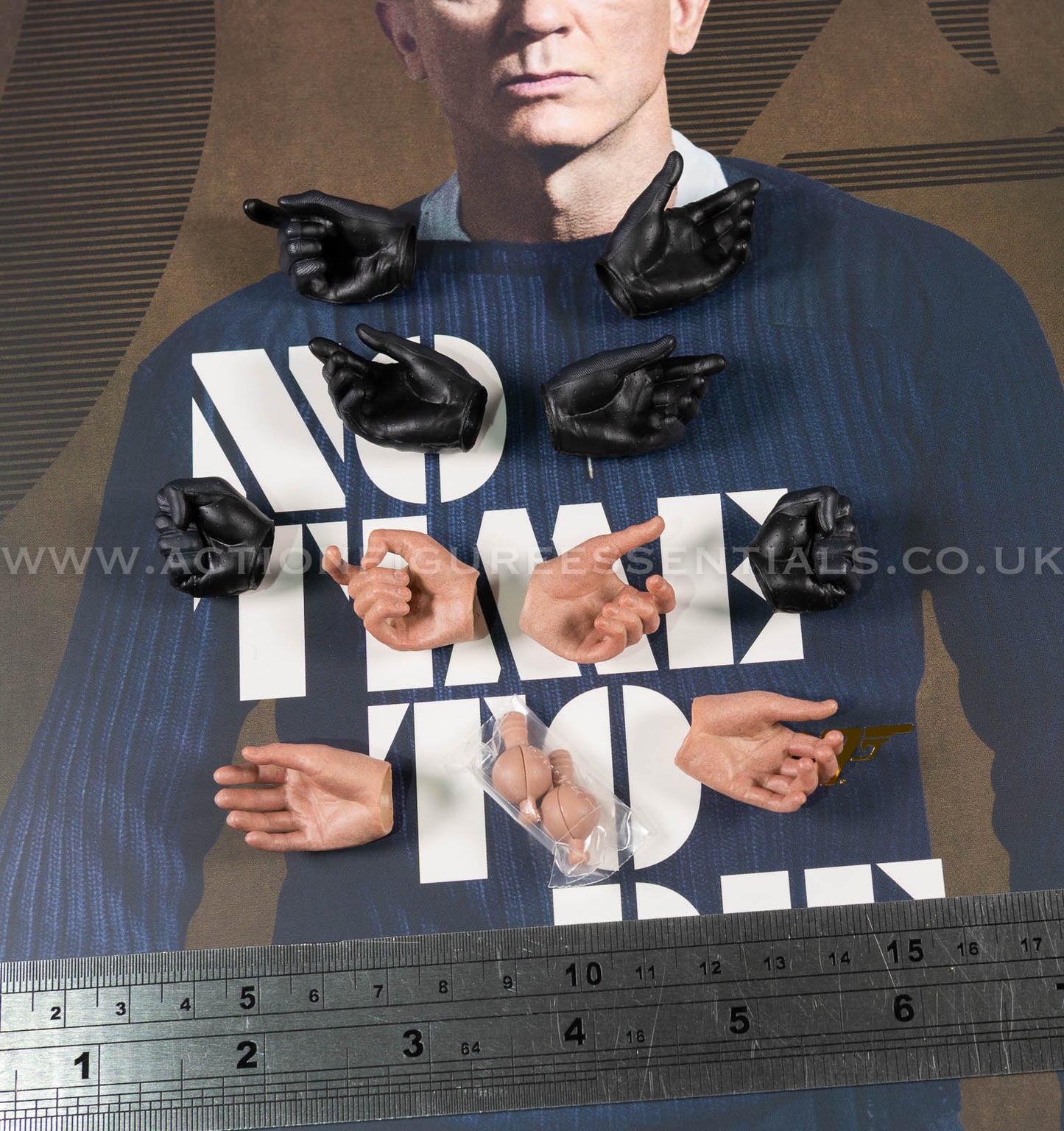 Hot Toys - James Bond 007 - Hand Set - Commando - MMS804 - 1:6 Scale Parts Custom