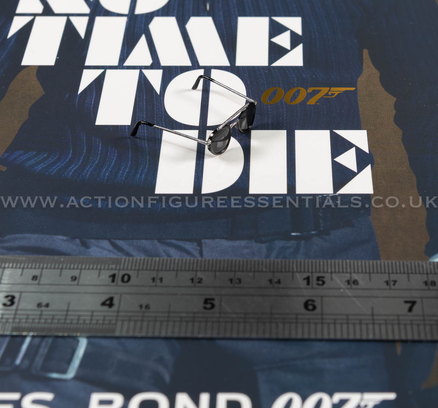 Hot Toys - James Bond 007 - Edge 1613 Sunglasses - Commando - MMS804 - 1:6 Scale Parts Custom
