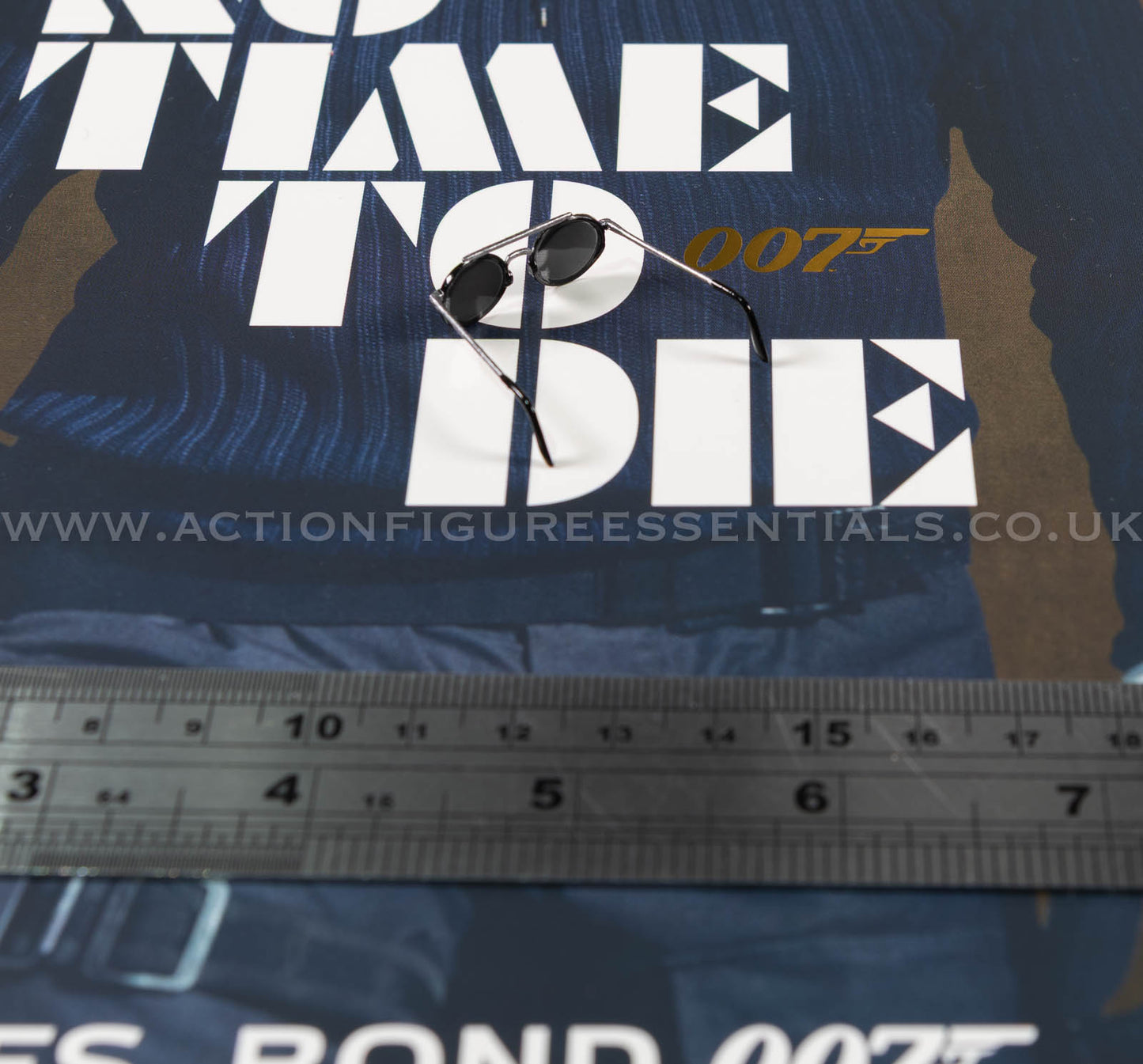 Hot Toys - James Bond 007 - Edge 1613 Sunglasses - Commando - MMS804 - 1:6 Scale Parts Custom