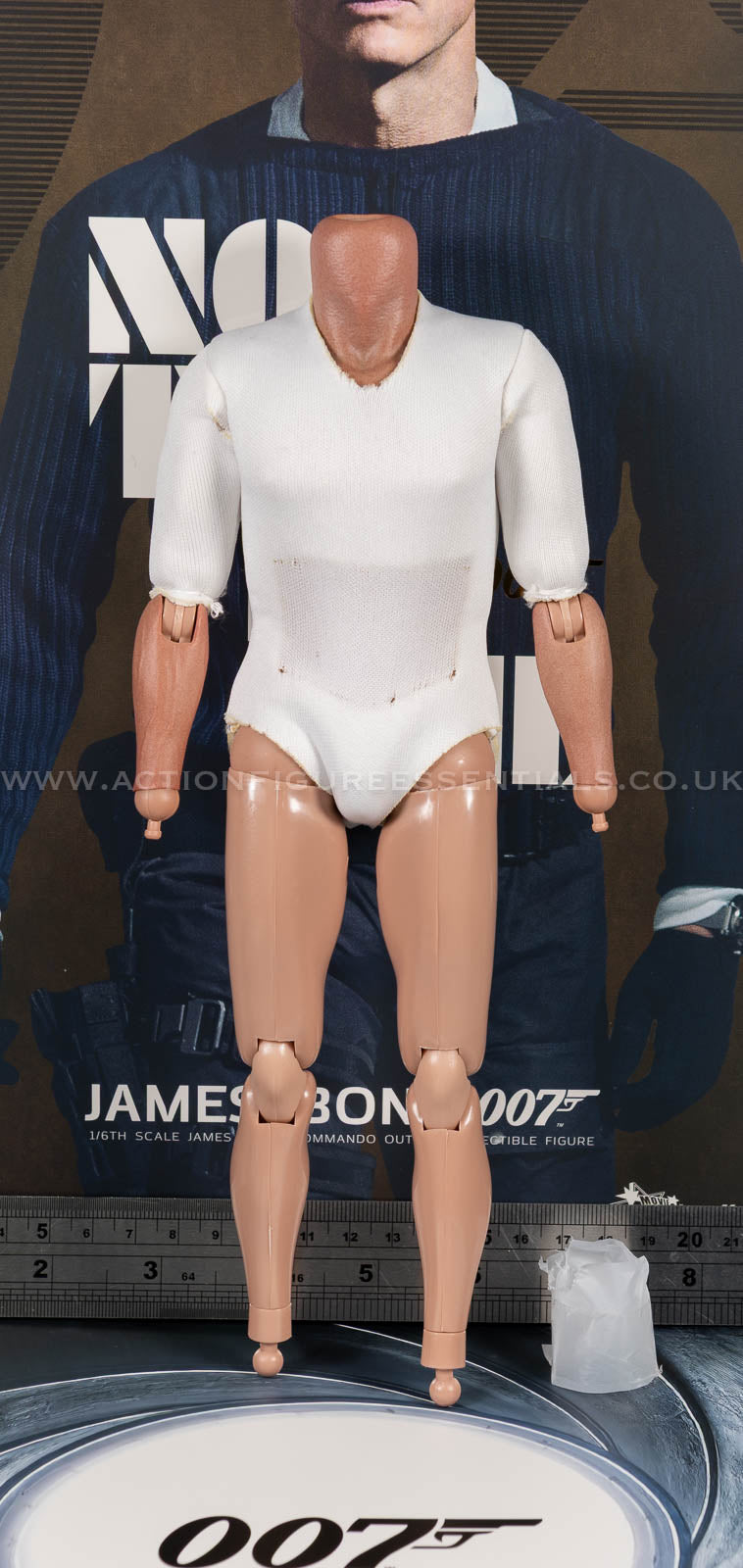 Hot Toys - James Bond 007 - Body - Commando - MMS804 - 1:6 Scale Parts Custom
