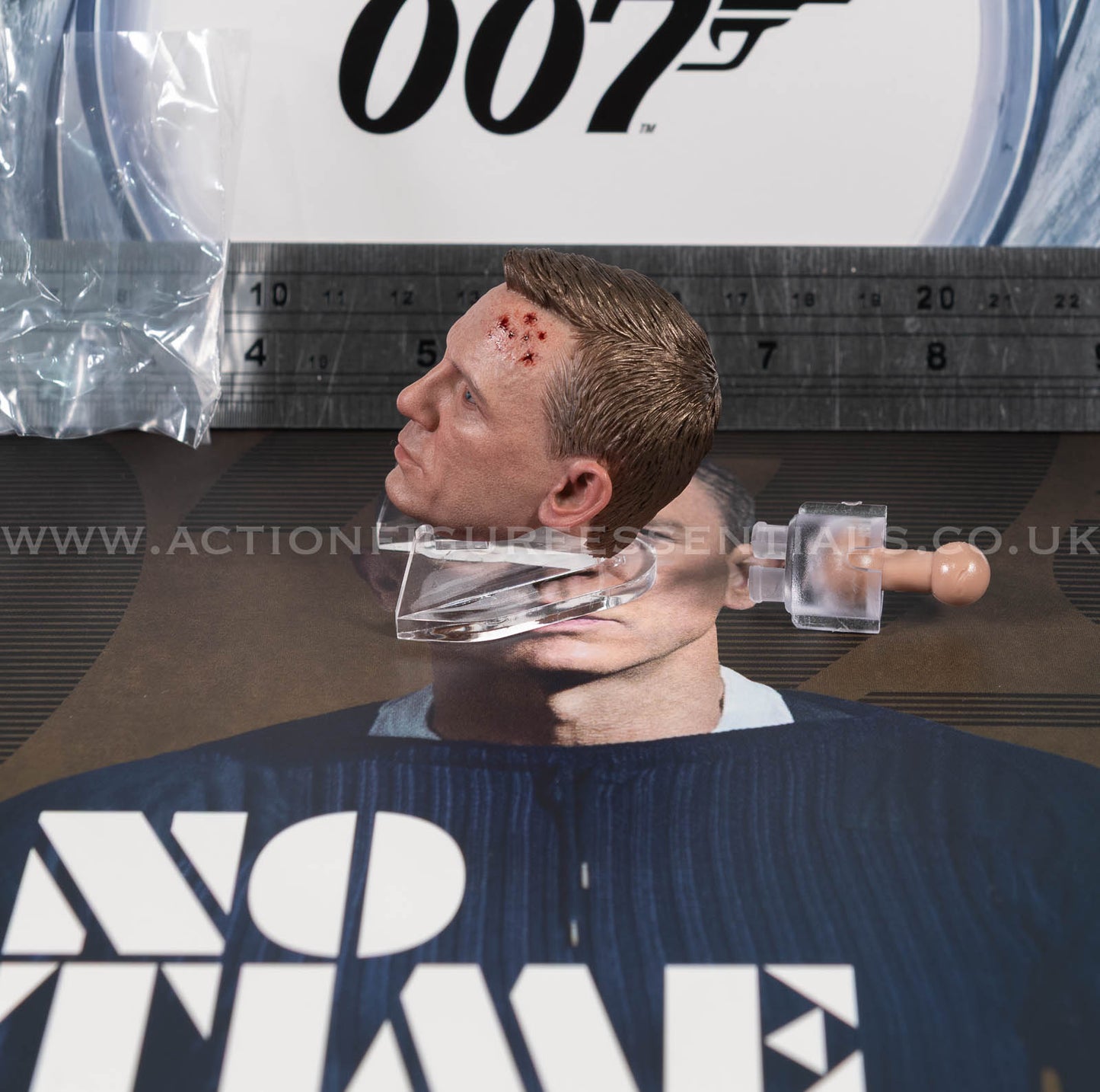Hot Toys - James Bond 007 - Head Sculpt - Commando - MMS804 - 1:6 Scale Parts Custom