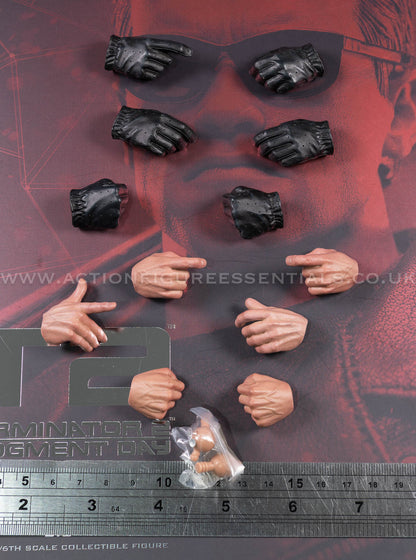 Hot Toys - T-800 Terminator 2 (2.0) - Hands w Pegs - MMS795 - 1:6 Scale Parts Custom