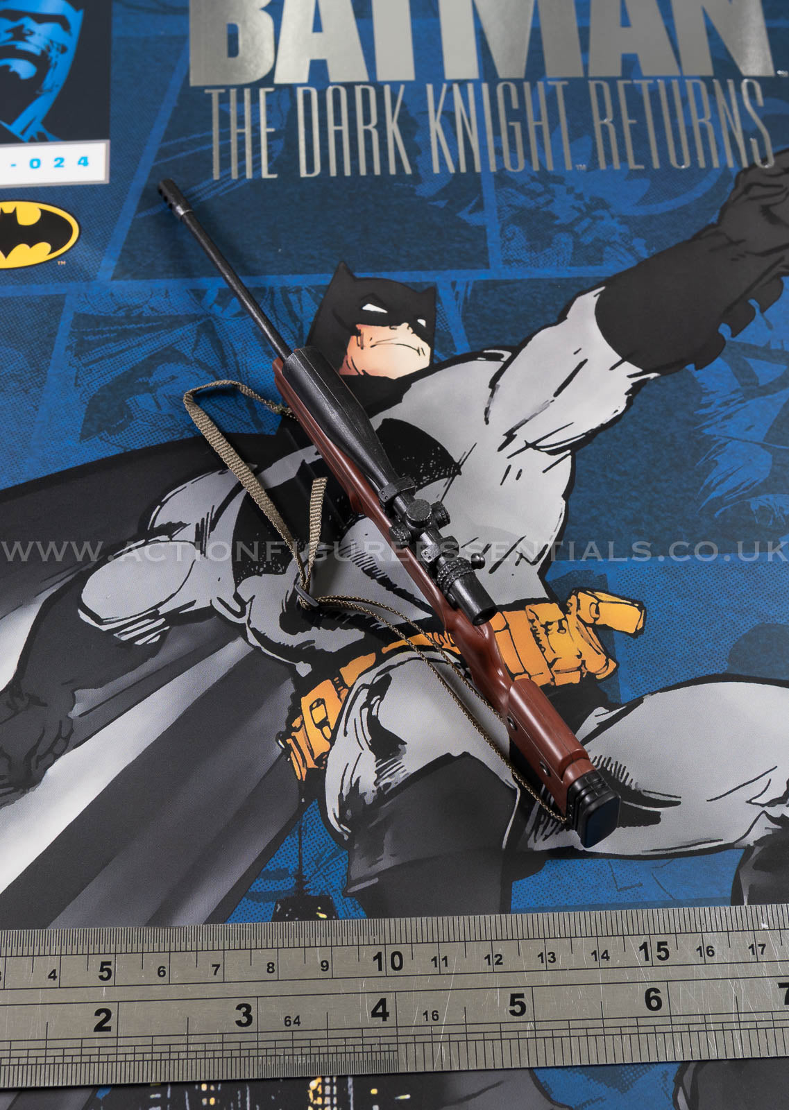 Hot Toys - Batman - Rifle - The Dark Knight Returns - Frank Miller - CMS024 - 1:6 Scale Parts Custom