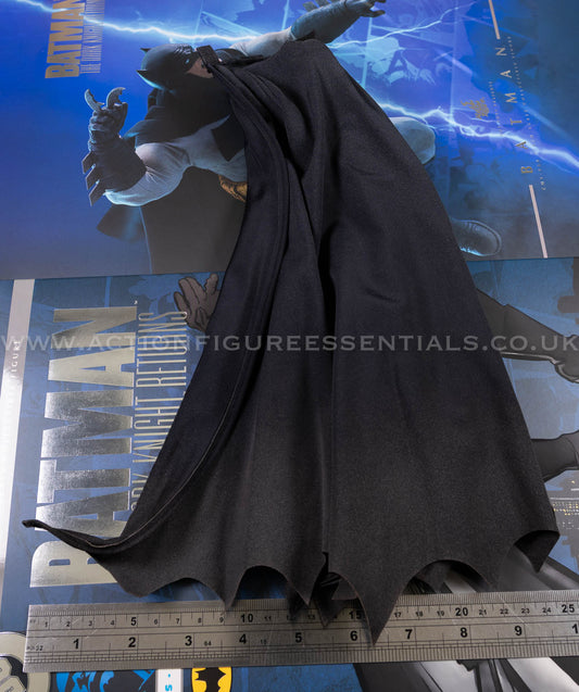Hot Toys - Batman - Wired Cape - The Dark Knight Returns - Frank Miller - CMS024 - 1:6 Scale Parts Custom