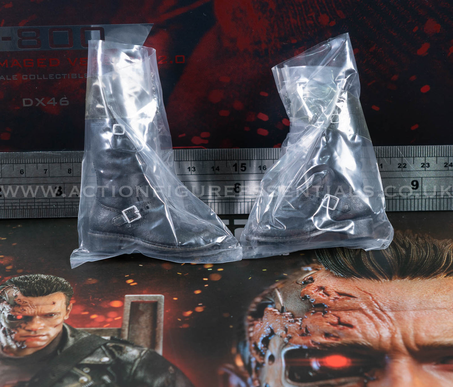 Hot Toys T-800 Battle Damaged 2.0 Biker Boots 1/6 Scale Black Boots Pair DX46 Terminator 2 Judgment Day