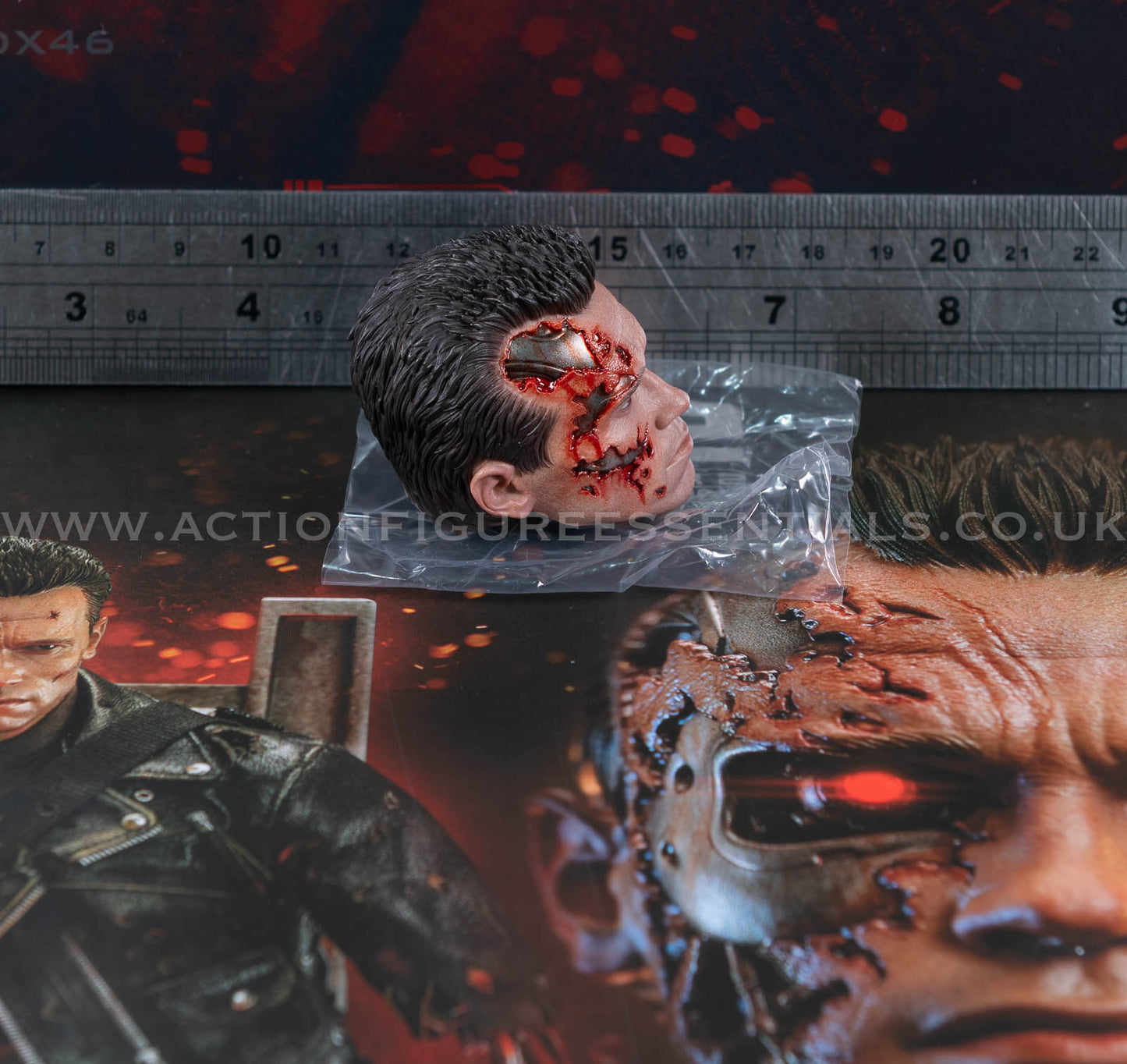 Hot Toys T-800 Battle Damaged Head Sculpt PERS Rolling Eyes 1/6 Scale DX46 Terminator 2 Judgment Day Part