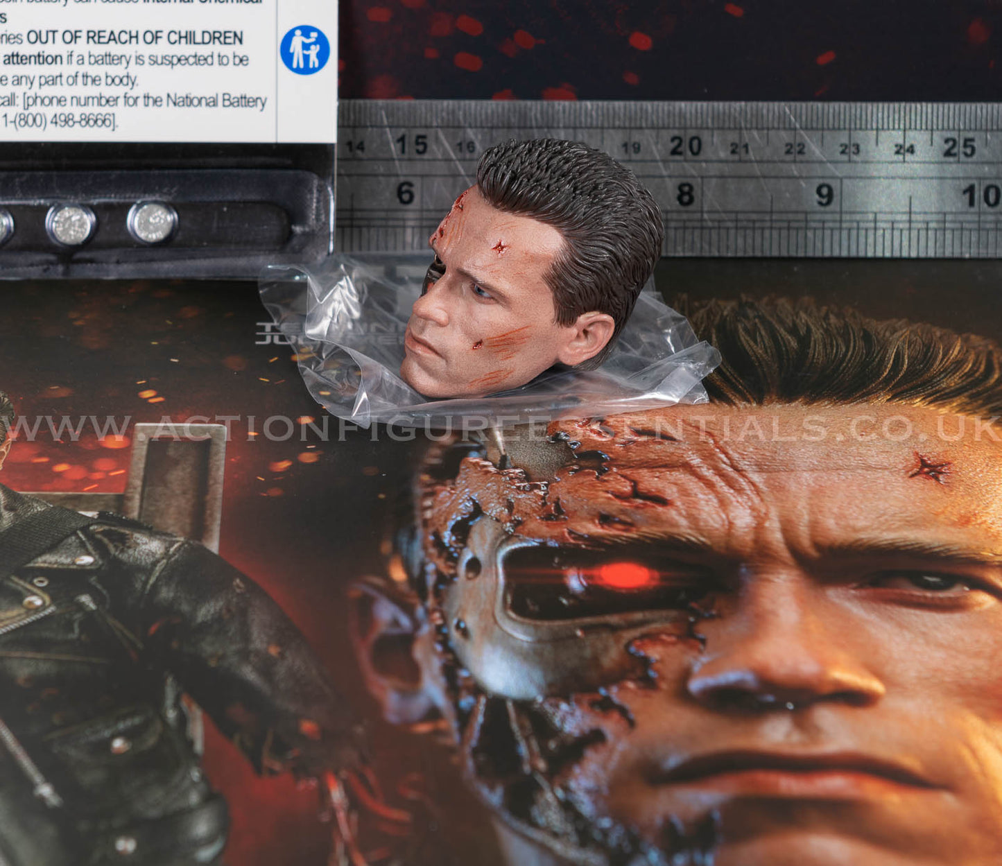 Hot Toys T-800 Battle Damaged 2.0 Head Sculpt PERS LED Eye 1/6 Scale DX46 Terminator 2 Part