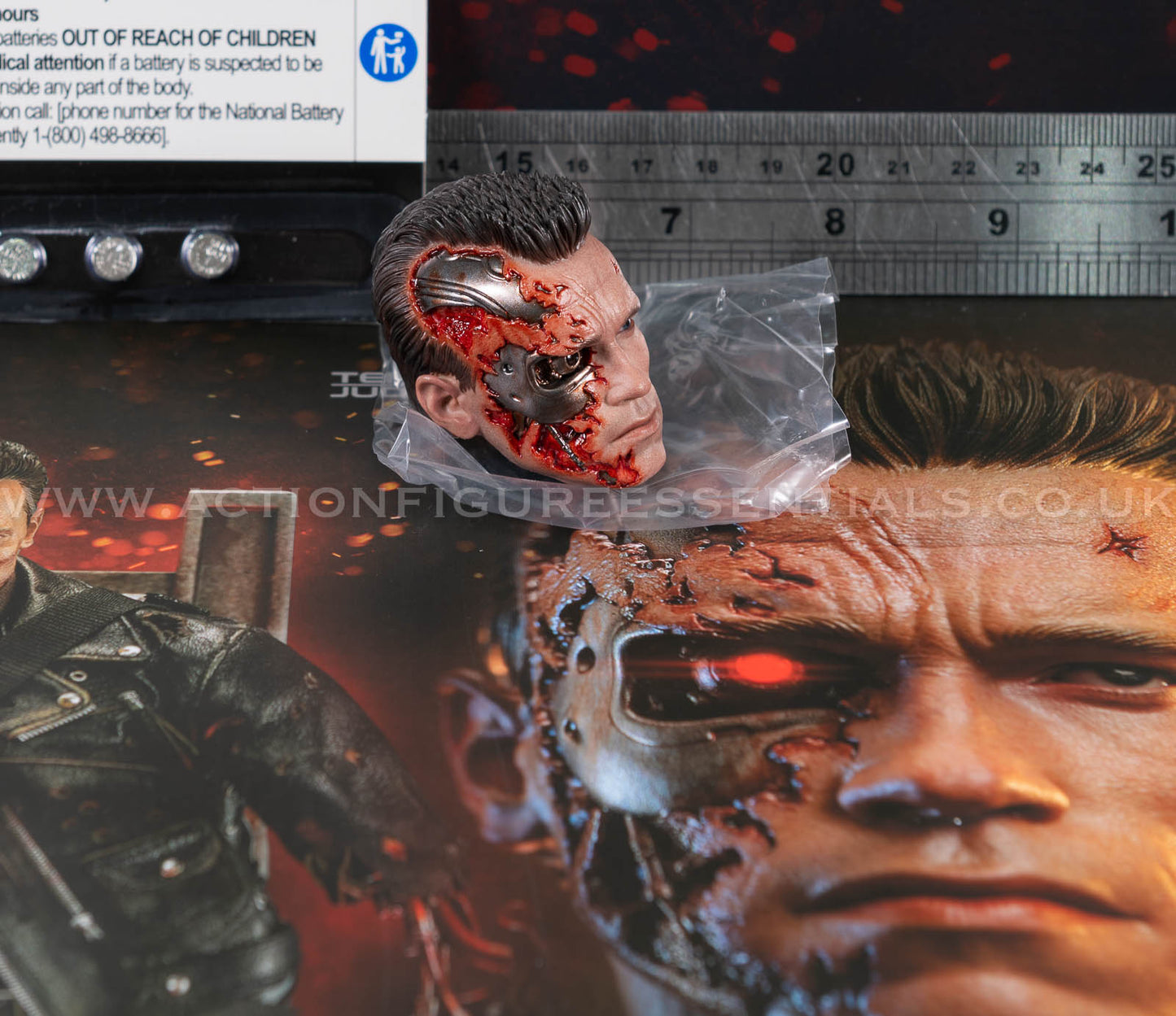 Hot Toys T-800 Battle Damaged 2.0 Head Sculpt PERS LED Eye 1/6 Scale DX46 Terminator 2 Part