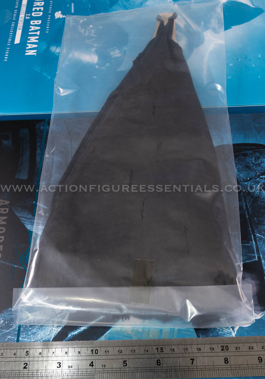 Hot Toys Armored Batman 2.0 Wired Cape Battle Damaged 1/6 Scale Part MMS743 Deluxe Zack Snyder Justice League