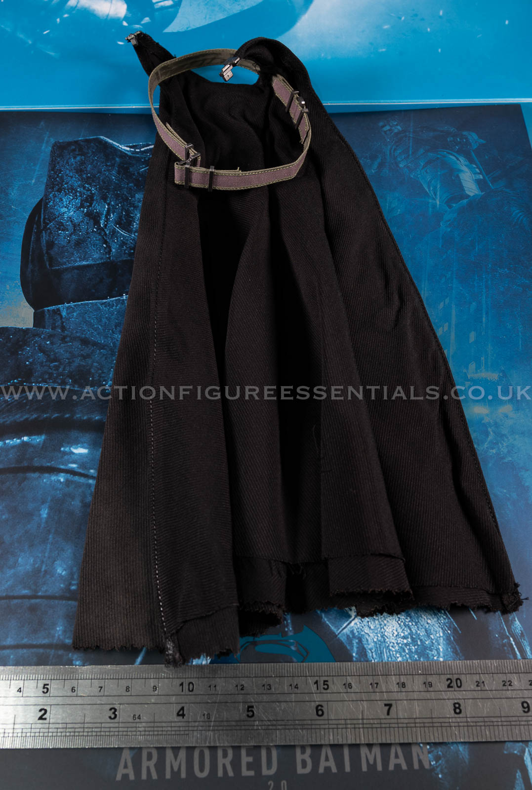 Hot Toys Armored Batman 2.0 Cape & Chest Strap 1/6 Scale Part MMS743 Deluxe Batman v Superman