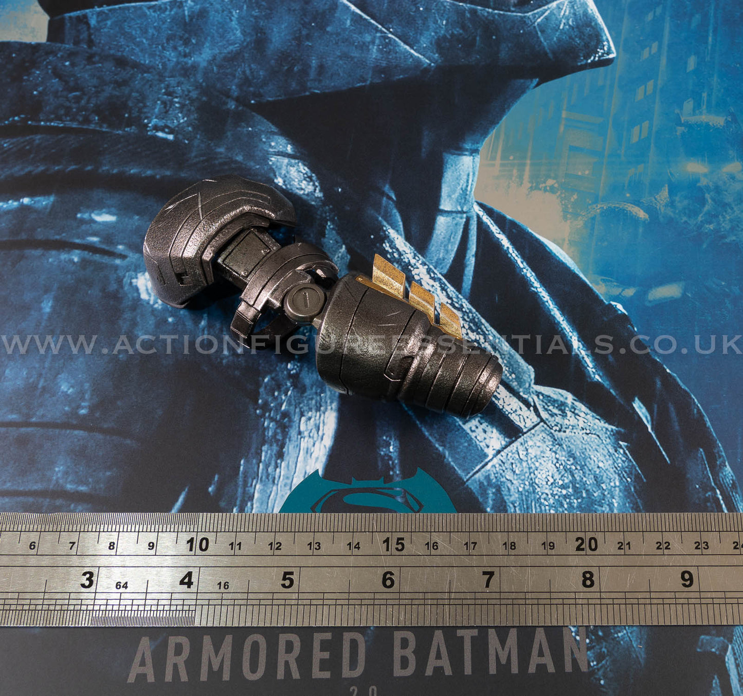 Hot Toys Armored Batman 2.0 Battle Damaged Left Arm Armour Diecast Part MMS743 Deluxe 1/6 Scale Batman v Superman