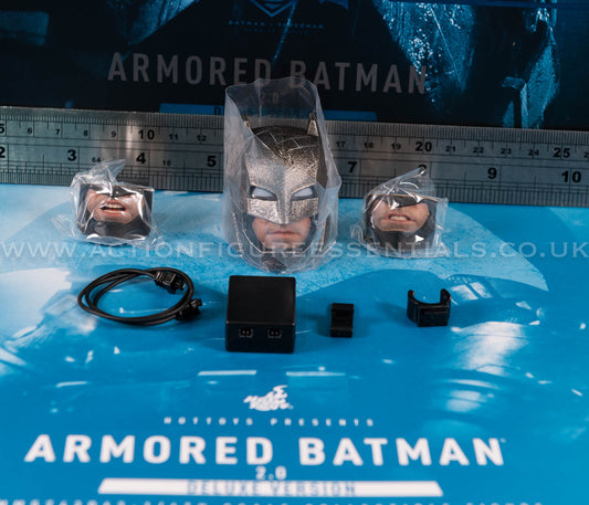 Hot Toys Armored Batman 2.0 Diecast Head Sculpt LED Eyes MMS743 Deluxe 1/6 Scale Part Batman v Superman