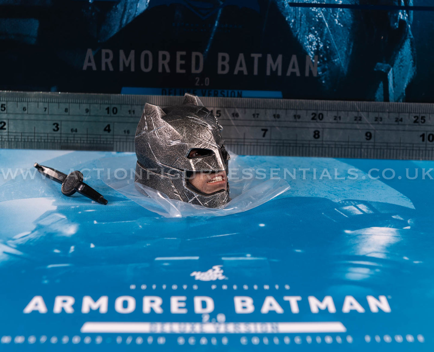 Hot Toys Armored Batman 2.0 Battle Damaged Head 1/6 Scale Part MMS743 Batman v Superman